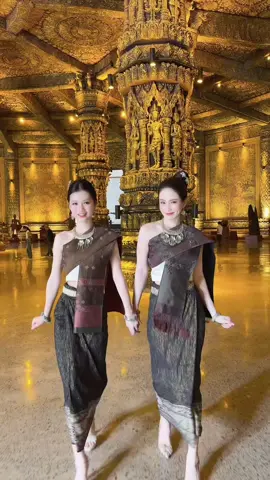 ໄປເຕັ້ນໃສອີກດີ🤣#ສາວລາວ🇱🇦 #ໂລຊັ່ນbrighty #ຫໍພິພິຕະພັນສີລະປະລາວ #fypシ゚ @Jije🍏 
