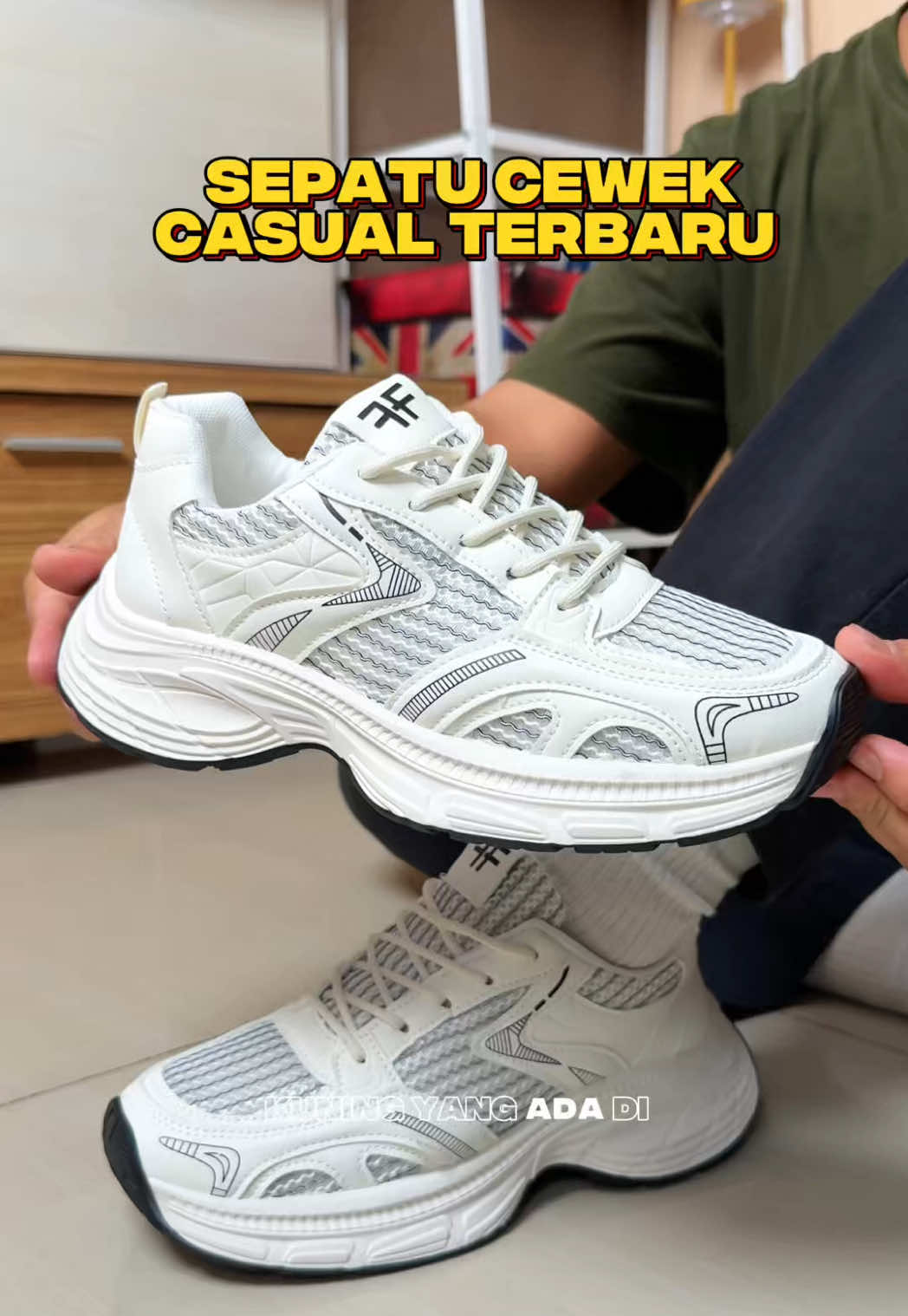Sepatu sneakers wanita casual terbaru kekinian #sepatuwanita #sneakerswanita #sepatucewek #promoguncang1010 