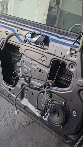 ميكانيك وكهرباء وبرمجة عقول السيارات للتواصل على الواتساب 0021621032347 #سيارات #سوق_السيارات #كهرباء_سيارات #برمجة_السيارات #تصليح_السيارات 