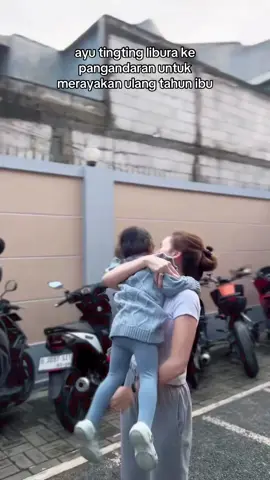 happy selalu teh dan keluarga ❤️🫶🏻#ayutingting #viraltiktok @Ayu Ting Ting 