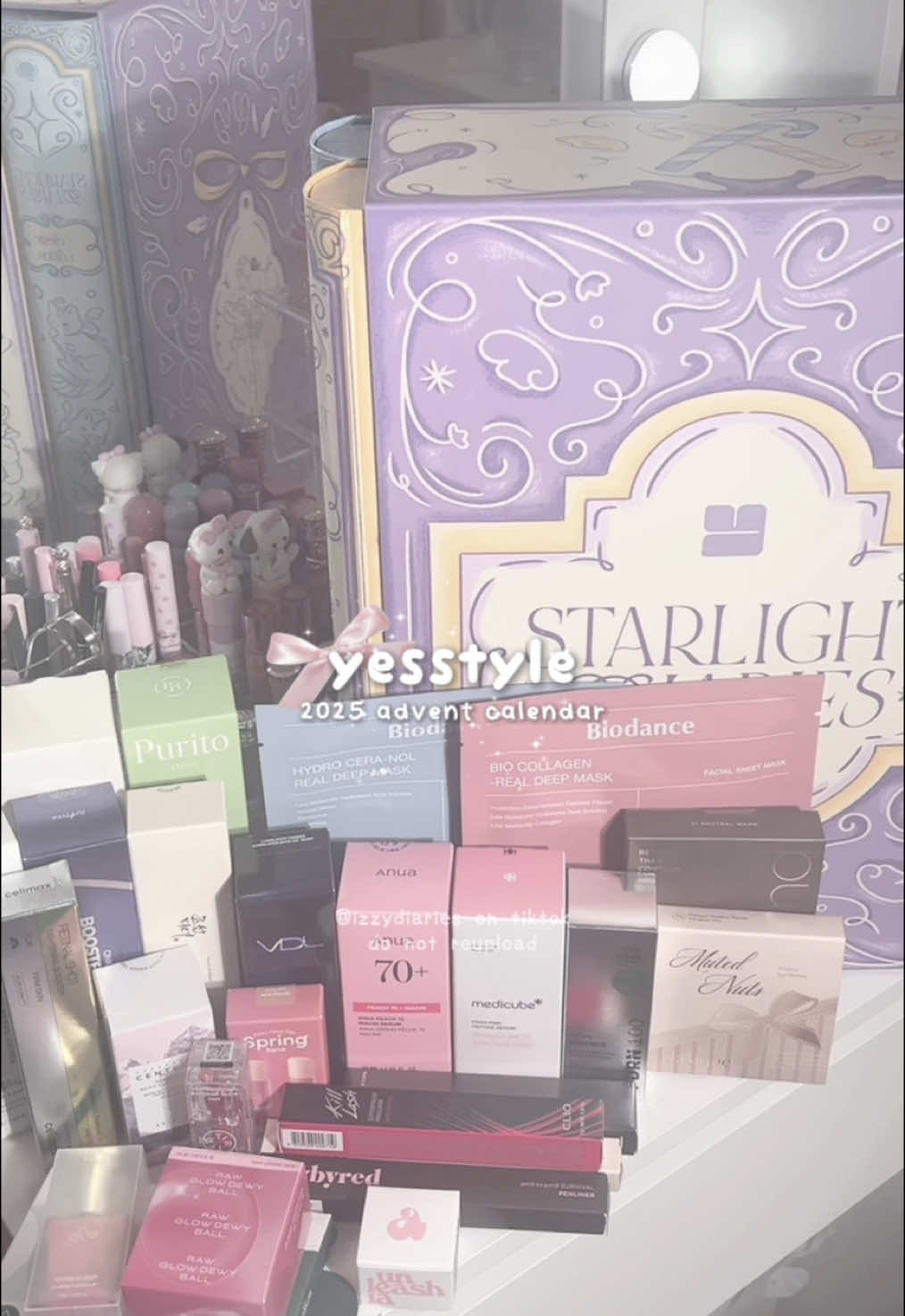yesstyle’s 2025 starlight diaries advent calander is here!! over 25 products with $500 value for only $164.9 is such a great deal, and there are amazing brands in here such as dr. althea, skin1004, anua, and more 👀✨ ♡ preorder date for silver/gold members: oct 8 ♡ official release date: oct 21 ♡ use my rewards code IZZY555 for additional discounts! 💗 @YesStyle @YesStyleInfluencers #yesstyle #yesstyleinfluencers #yesstyleadventcalendar #yesstylehaul #adventcalendar #kbeauty #kskincare #adventcalendaropening 