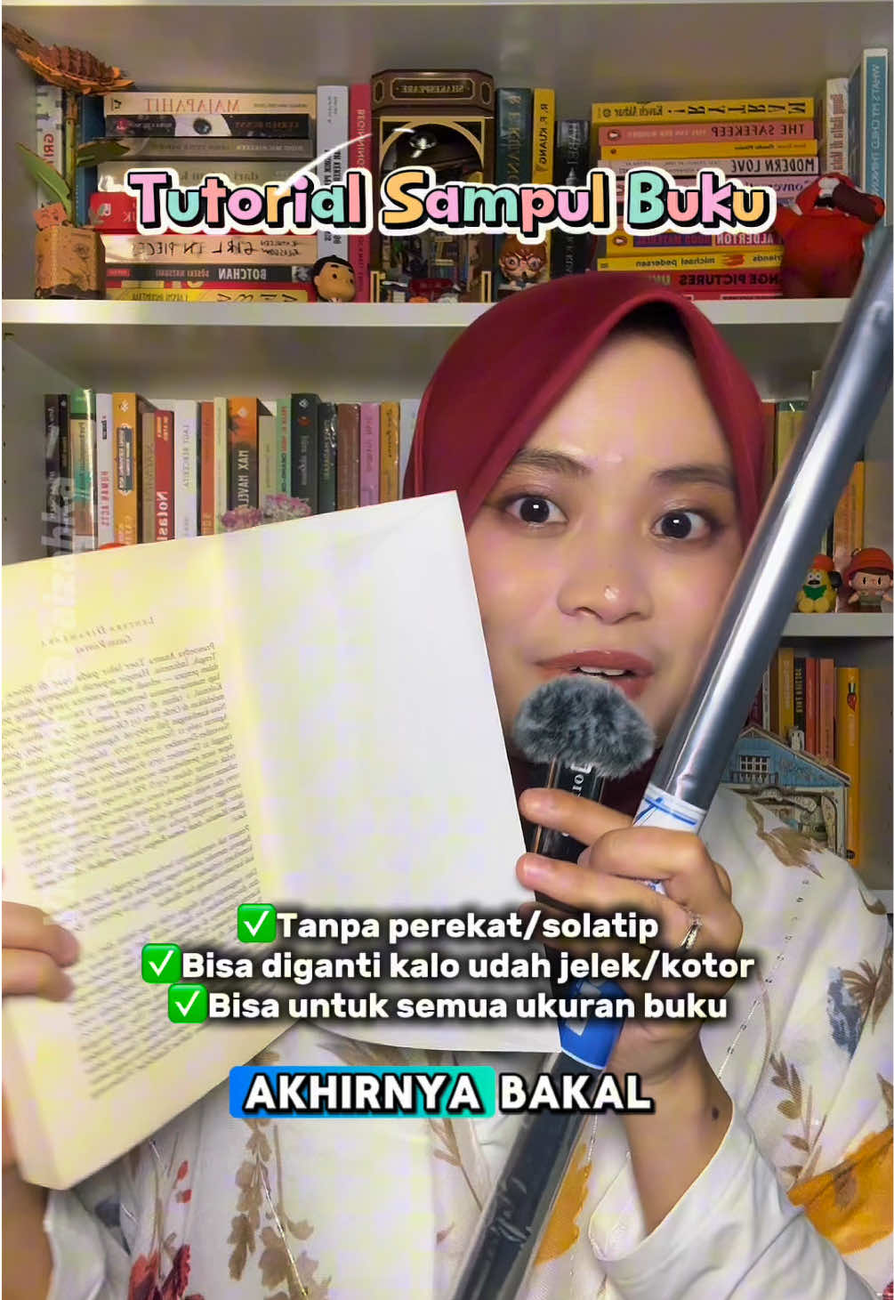 Tutorial sampul buku tanpa perekat, tanpa solatip atau lem, biaa diganti saat sudah tua/jelek/kotor dan bisa dipake untuk semua jenis ukuran buku 📚 #BookTok #tutorial #sampulbuku #bookish #booktoker 