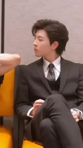 ชอบการมีอยู่แบบนี้..จังหวะรับการประสานมือที่โครตพิเศษ #ชิวติงเจี๋ย #邱鼎杰_kipuka #kipukaqiu #หวงซิง #黄星Eliot #eliothuang #ซิงชิว #DesireTheSeriese #po #you 