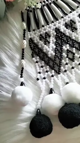 Tema black & White Arcylic Beads+Ala² Crystal Beads Tango Moden 👉 Double Pom²