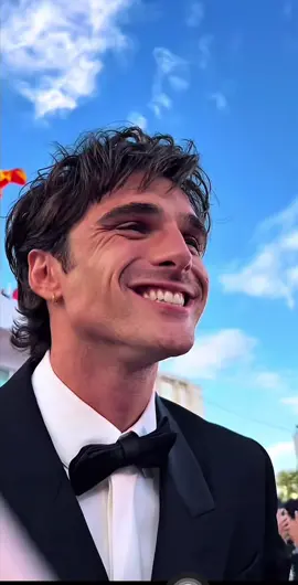 Thanks my fans for showing me support and follow my new tiktok account 🥰 #jacobelordi 