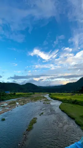 Just look at this, a beautiful green valley embraced by majestic hills, with the serene Sarada River flowing gracefully through the middle.  What a breathtaking view! 📍Chhatreshwori, Salyan 📅 October 2025 #salyan #chhatreshwori #greenvalley #saradariver #naturevibes    