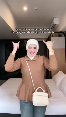 cakep bet nih fit body atasannya🫰🏻🍑 #ootdhijab #ootdfashion #ootdinspo #top #knitwear 