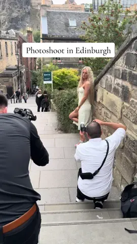 BTS at my most recent shoot around Edinburgh 🫶🏼  Edinburgh is the most beautiful location for an outdoor fairytale inspired shoot ✨☺️  #bts #model #photoshoot #fashion #edinburgh 