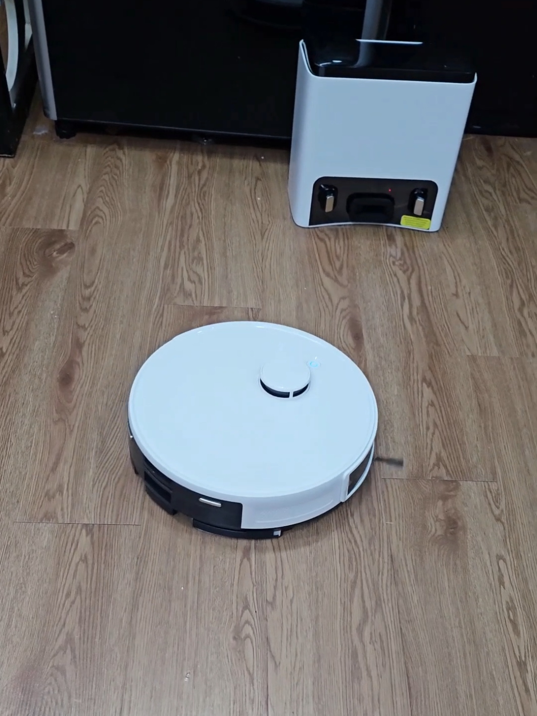 Giải pháp dọn dẹp của tui mỗi ngày nè 🤣🤣@lefant_offficial_vn @lefant_vn   #lefant #robotvacuum #99Sale #SiêuSaleNgày99 #TikTokShopSale