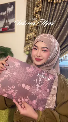 Finally doing my most requested daily hijab tuts using this beautiful piece from @Sab’reen Hijabs 💐🤍✨