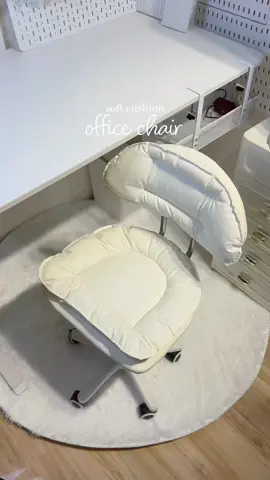 got my comfy office chair! ☁️🤍 #inskoko #officechair #cushionchair 