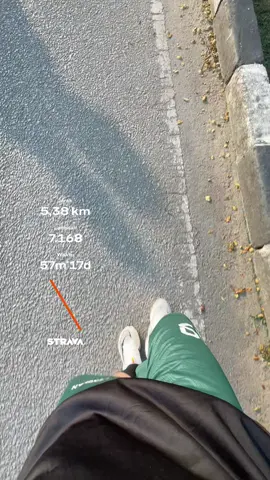 🏃🏻‍➡️🏃🏻‍➡️ #Running #run #olahraga #fypシ゚ 