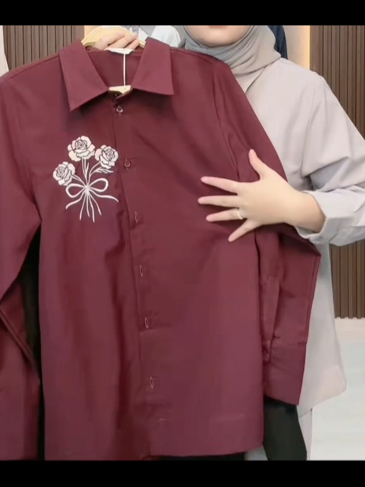 Kemeja basic poplin wanita Embloidery bordir bunga #kemejawanita #kemejabasic #kemejabunga #ootdfashion #OOTD 