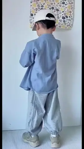 Áo sơ mi trắng xanh bé trai bé gái dài tay chất liệu thô đũi mặc thoải mái phong cách Hàn Quốc ##thoitrangchobe##somichobe##phongcachhanquoc