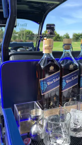 On the rock 🥃😋 #enjoyoilly #เทรนด์วันนี้ #johnniewalker #แค็ดดี้สนามกอล์ฟ⛳ 