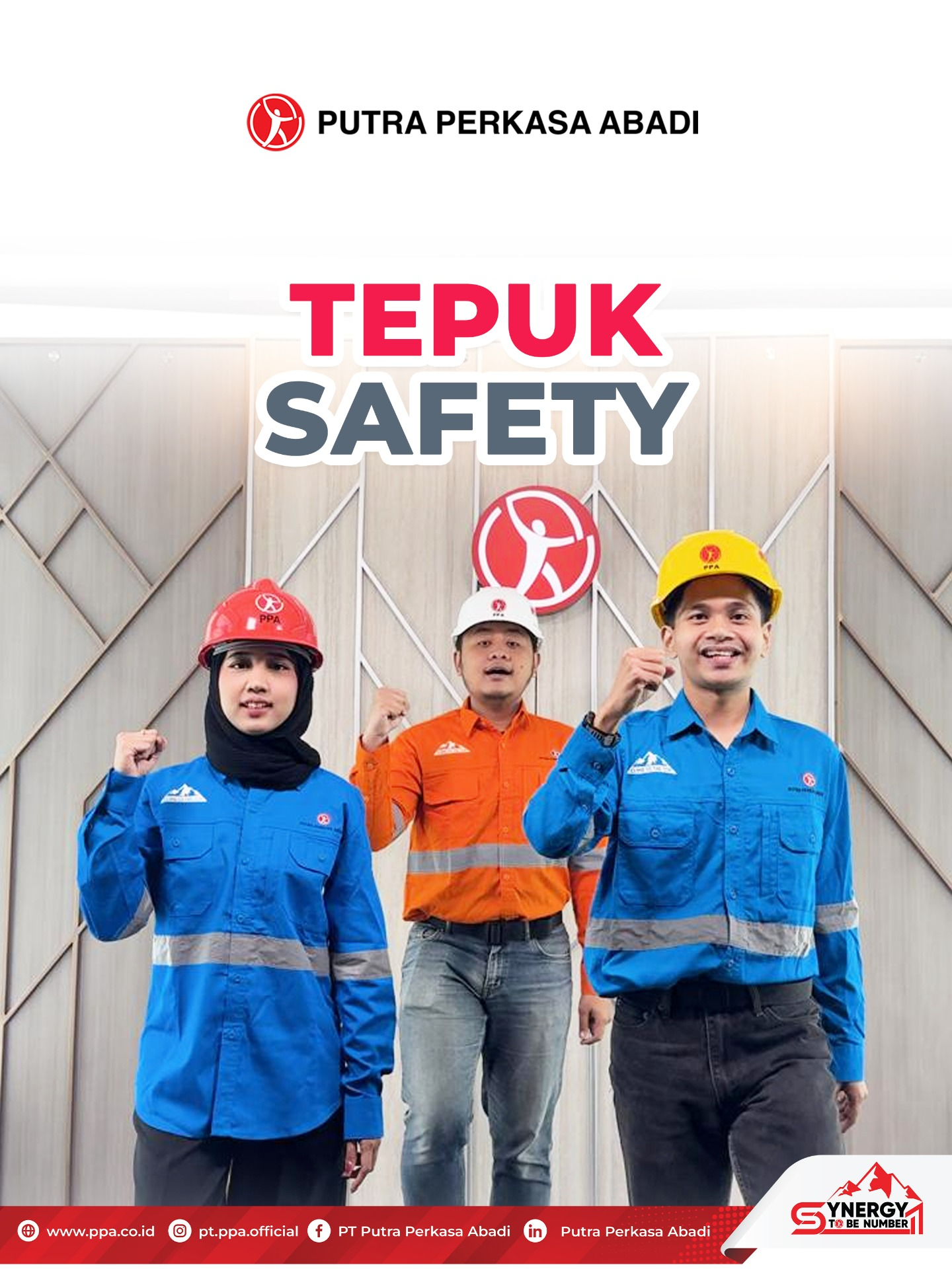 “Keselamatan, Kesehatan, Pertambangan...”  “Kerja selamat, Kerja selamat, Kerja selamat”  “Saling Sapa, Saling Support”  “Saling jaga, Saling ingat”  “Semua selamat, keluarga bahagia”  Praktikkan di site masing-masing dan jangan lupa tag kami ya! Selalu jaga safetynya ya Sobat Tambang di manapun kalian berada! #PPA #PTPutraPerkasaAbadi #tambang #mining #tepuksafety #tepuksakinah