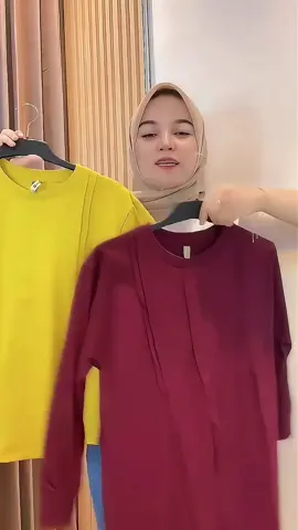 Kaos Atasan Wanita Lengan Panjang Model Emily Bahan Cotton Combed Desain Elegan Modern #kaos #kaosviral #premium #foryou #trending 