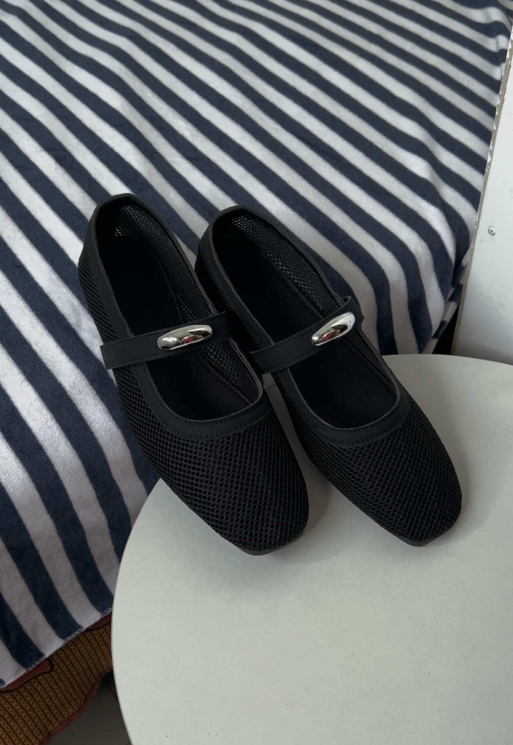 so classy 🖤  #shoes #sandals #shoeslover #shoesforwomen #sandalsforwomen 