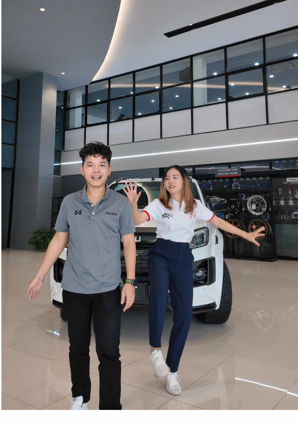 ส่วนลด ของแถม ขนาดนี้ พลาดได้ไง #ประชากิจมอเตอร์เซลส์ #อีซูซุ #isuzu 
