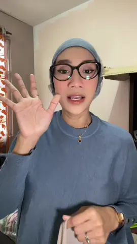 siapa yang dah nampak video ni, kalau nampak saya live terus masuk tau!