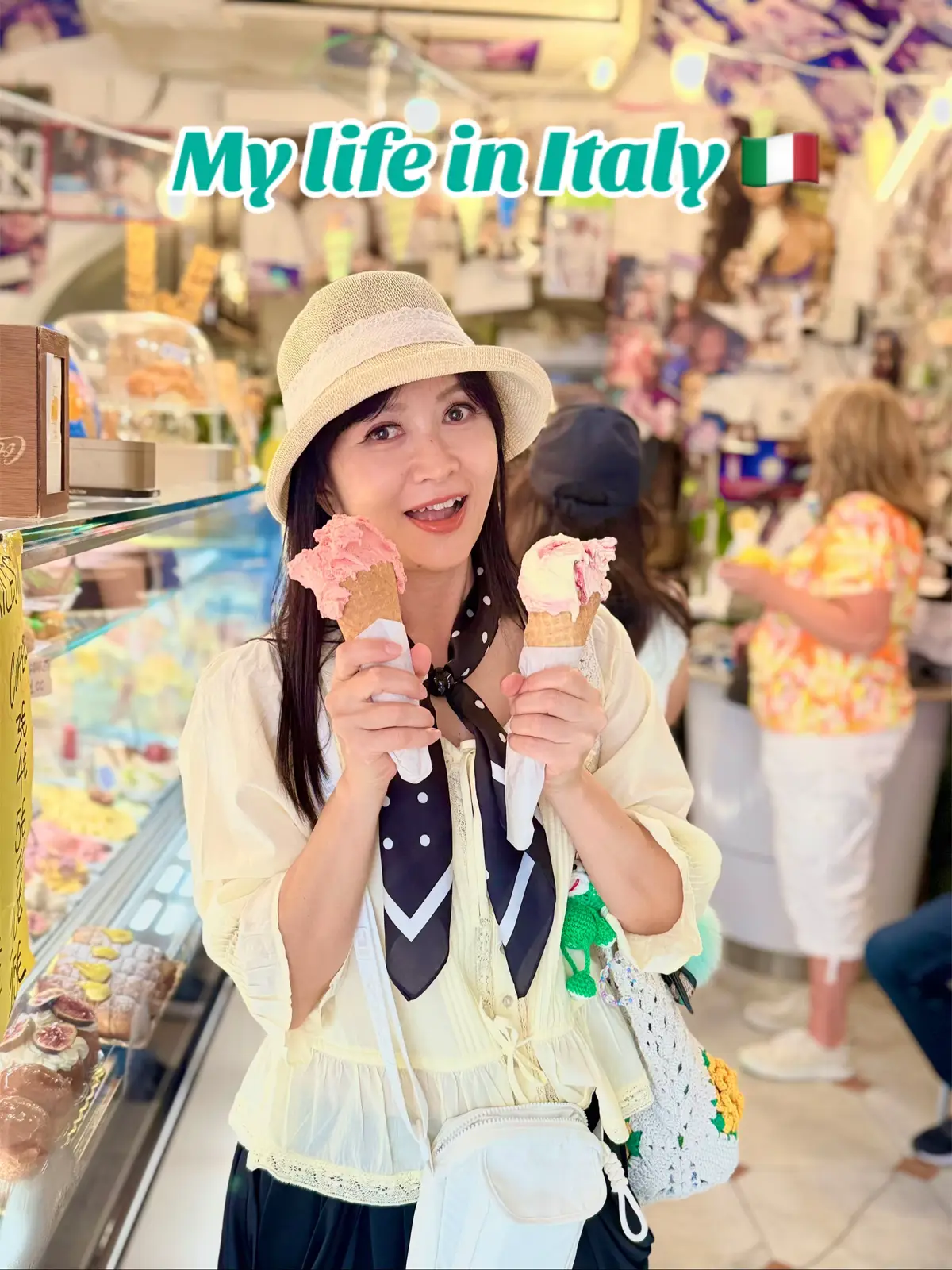 I ❤️ gelato.  รสยอดนิยมของ Gelato อิตาลี 	•	Pistacchio (พิสตาชิโอ) – รสถั่วหอมมัน สีเขียวอ่อน 	•	Nocciola (ฮาเซลนัต) – หอมมัน กลมกล่อม 	•	Stracciatella – นมสดผสมช็อกโกแลตชิ้นเล็กๆ 	•	Cioccolato – ช็อกโกแลตเข้มข้น 	•	Fragola – สตรอว์เบอร์รี เปรี้ยวสดชื่น 	•	Limone – มะนาวเลมอนสด เหมาะกับอากาศร้อน #italy #italy🇮🇹 