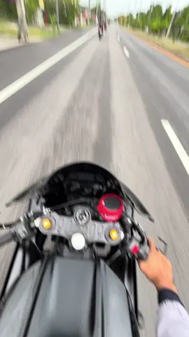 ตากฝนอีกละ🥲 #มินิผู้เฒ่าบิน #ผู้เฒ่าบิน #ไบค์เกอร์ #มิตรภาพ 