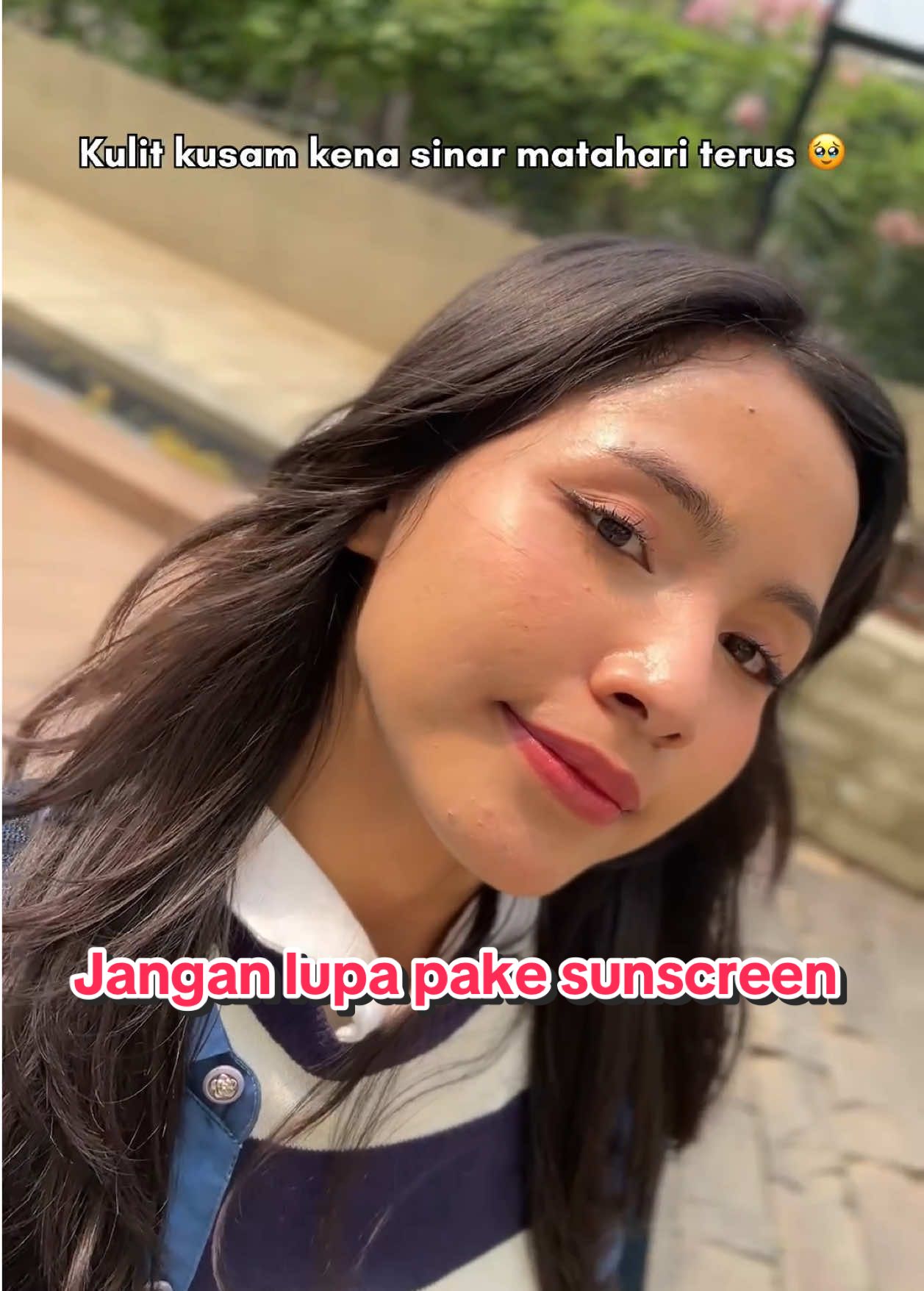 setelah aku rutin pakai NIVEA SUPER C+ Vitamin Body Serum, kulit jadi bening bercahaya dan tetap terlindungi karena ada SPF 50 PA+++ 🌞💛 apalagi Triple Bright Power, kombinasi dari 50x Vitamin C, Niacinamide & Glutathione = kulit glowing sehat, nggak cuma cerah doang 🫶🏻🥰 @NIVEA Official Store #TripleBrightPower #NIVEABodySerum
