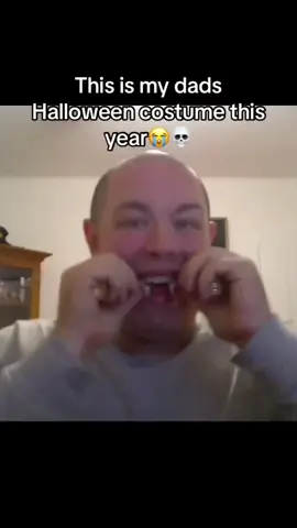 Get Retractable Fangs For 🎃 #halloween #vampires #halloweenmusthaves #fyp #costumes 