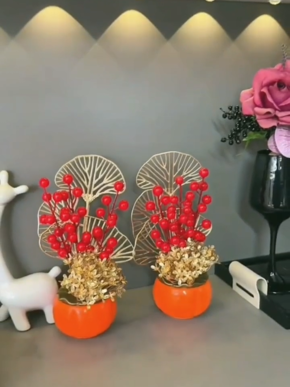 welcoming 2026 with goodluck andprosperity #luckycharm #charms #homedecor #moneytree 