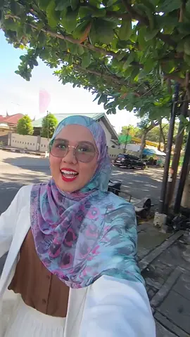 Halo sobat literasii🤩 Sekarang Perpusda Sumatera Barat buka lebih lamaa looh🤩🤩🤩 📍Senin - Jumat (08.00-18.00) 📍Sabtu (08.00-16.00) 📍Minggu dan tanggal Merah (Tutup) #perpusdasumaterabarat #perpustakaansumaterabarat 