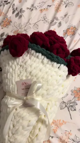 شال البوفي بالورد 🌸🌸#بوفي #شال_بوفي #بطانيه_صوف #winter 