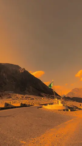 Tum akelai nhi ho ya Hussain as🙌🏻🚩🏴 #travelwithsyed #travel_with_syed #Travel_with_syed #man_haideriyum #noha #newnoha2025 #alijee #alishanawar #nadeemsarwar #gilgitbaltistan #azadarigilgitbaltistan #unfreezemyacount #muharram2025 