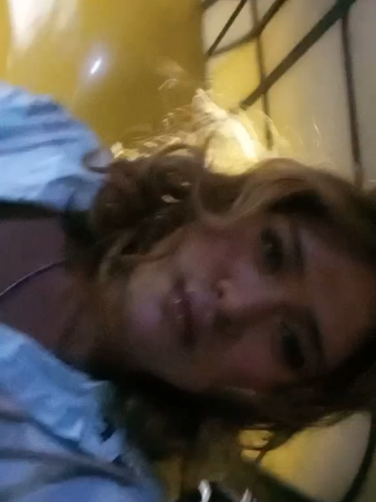 i love looking like a v.s. angel everyday . #doutzenkroesmakeuptutorial #victoriassecretangel #victoriassecrethair #victoriassecretangelmakeup #victoriassecretblowout 