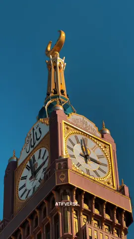 🕋Day and night view of the Royal Clock Tower😱😍 🌙 . #islamic #viralpost #photochallenge #masjidalharam  