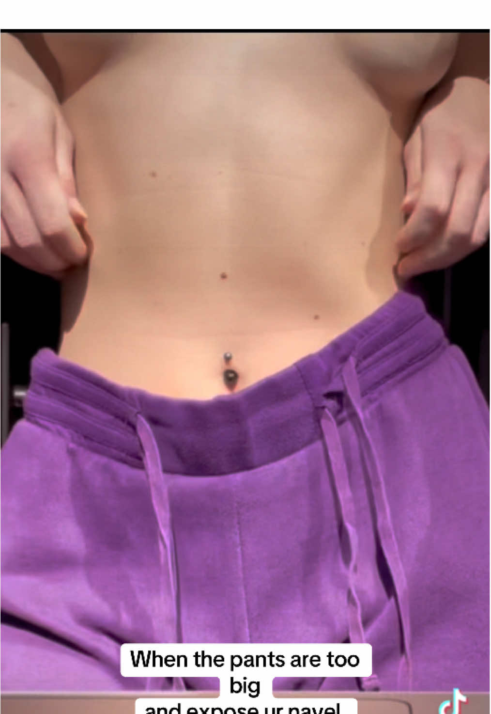 Low waist is all my belly wants 😁🦋 #belly #navel #lowwaist #ombligo #bellybutton 