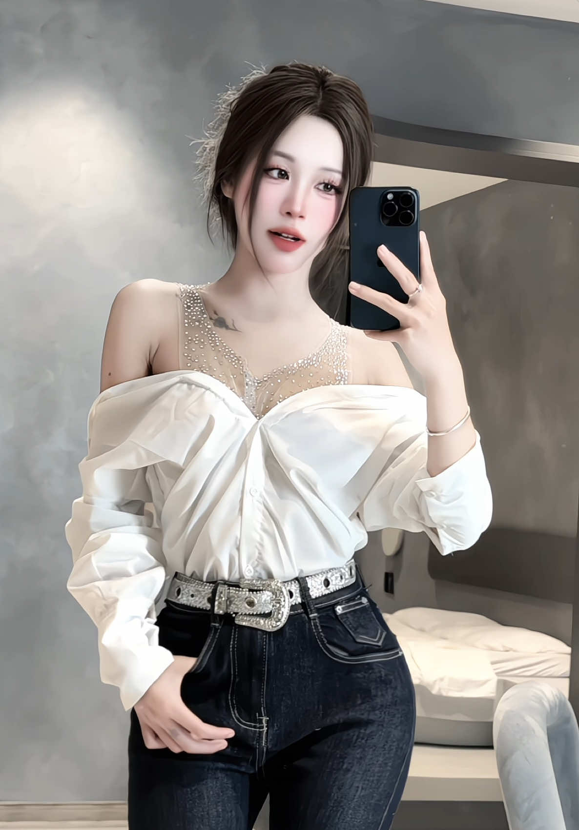 Màu trắng tiểu thư nha #xuhuong #thinhhanh #fybシ #viral #aosomi @Nguyễn Châm Anh 