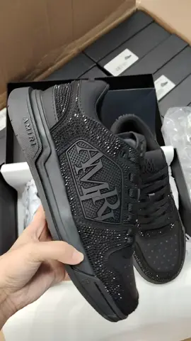 Dripping in festive .Style for miles #southafricandrip #meetsouthafrica🇿🇦 #10kviews #southafricanfashion #tylawater 