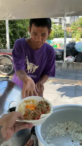 สวัสดี ทุกๆ ท่าน รถตะกร้าปันสุขเคลื่อนที่ยินดีให้บริการที่น้องชาวไทย ครับผม 🌈💞🇹🇭🛺