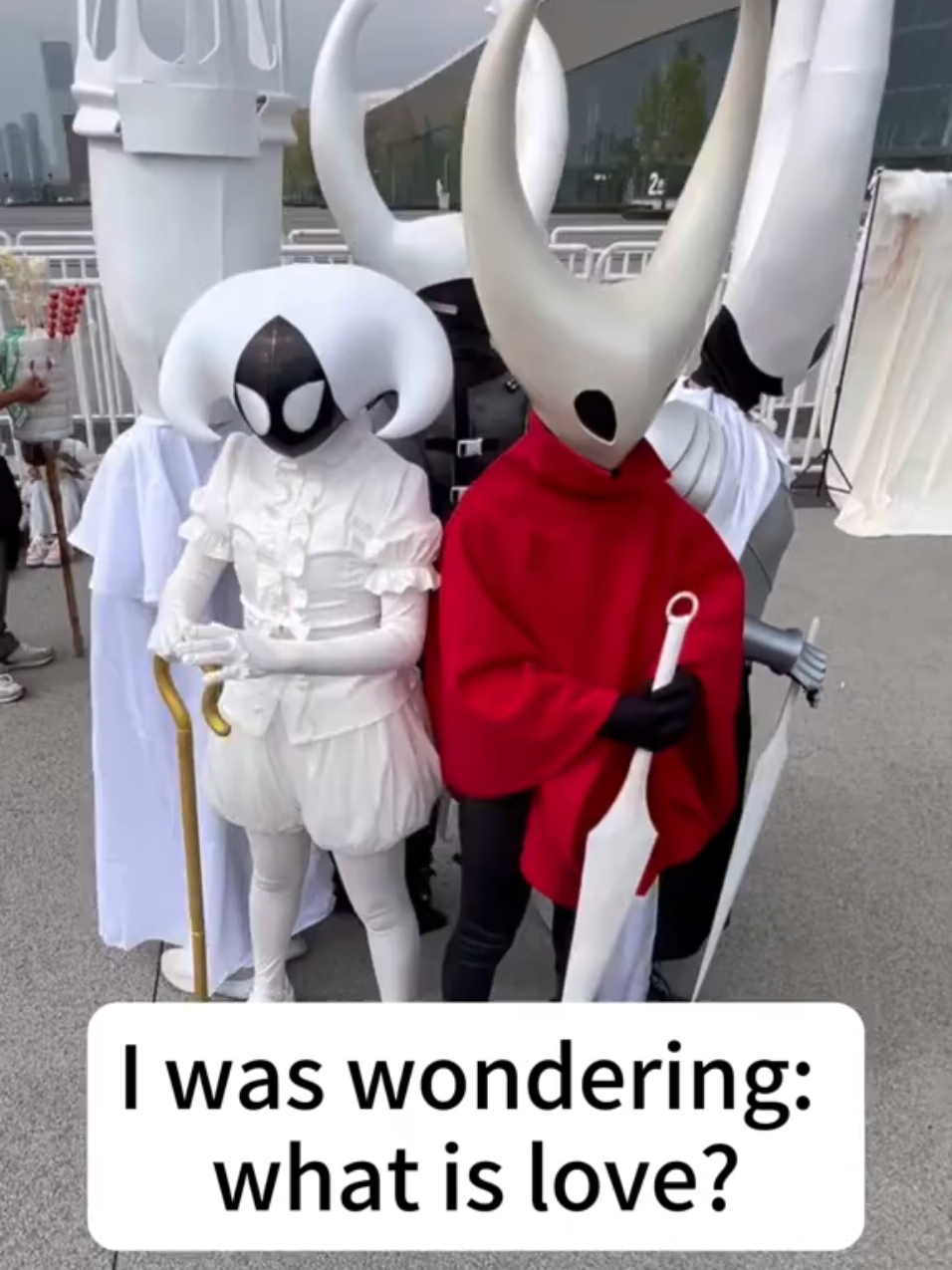 The most epic family gathering ever!! Cr: 传说有个羊鱼尾巴 Check miccostumes.com for more Halloween costumes. #miccostumes #miccostumeshalloween #silksong #gamecosplay #trending 