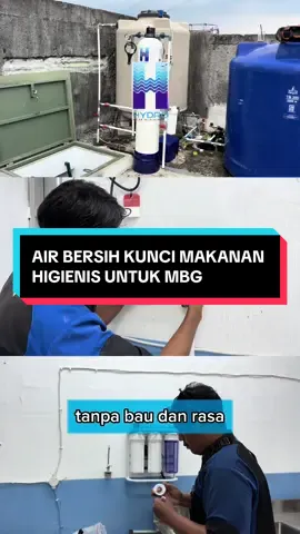 Air bersih adalah kunci dari makanan yang higienis dan sehat. Setiap proses, mulai dari memasak hingga mencuci bahan makanan, selalu bergantung pada kualitas air. Itulah mengapa MBG di Limo – Depok mempercayakan HYDRO sebagai solusi untuk memastikan standar air terbaik. Di lokasi ini, digunakan kombinasi HYDRO Fiber 4000, Ultraviolet, dan Reverse Osmosis. Hasilnya, air menjadi jernih, tanpa bau, tanpa rasa, serta aman dari zat berbahaya. Kepercayaan ini tidak datang tanpa alasan. Filter air HYDRO telah tersertifikasi ISO 9001, memiliki sertifikat halal MUI, dan lolos uji laboratorium internasional di Singapura dengan hasil memenuhi standar kualitas air minum. Kini, MBG Limo – Depok sudah menikmati air bersih teruji dari HYDRO. Saatnya lokasi MBG lainnya juga merasakan kualitas air yang sama jernih, aman, dan terstandar😉