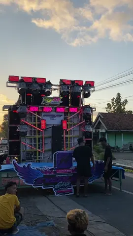 Ready lagi kedungasri tegaldelimo BWI mbok D ft @𝙀𝙫𝙚𝙧𝙡𝙖𝙨𝙩𝙂𝙖𝙣𝙠 #doubledaudiolumajang #mbokd #karnavalkedungasri #berandatiktok #berandafyp 