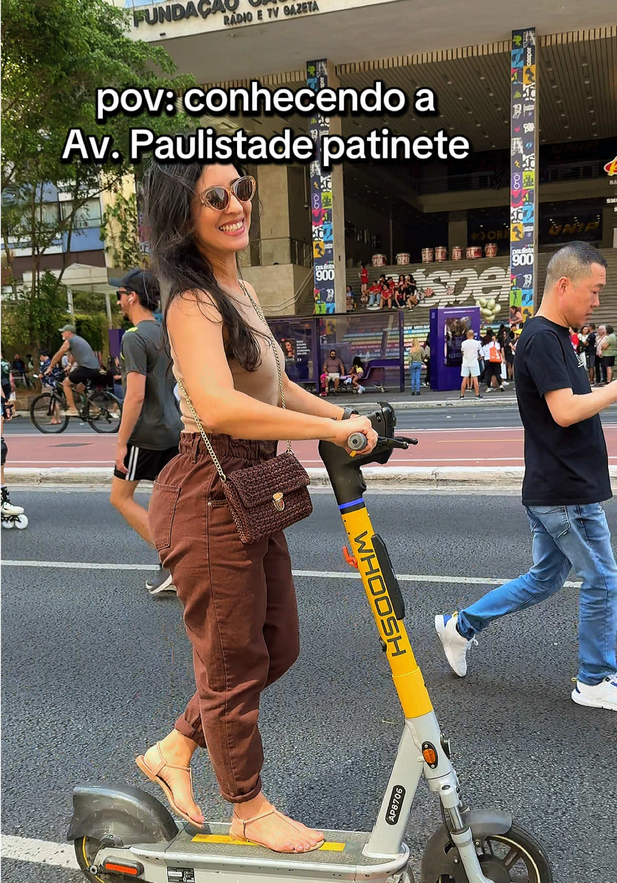 Conhecendo a Avenida Paulista 📍de patinete! #saopaulo #avenidapaulista #patinete #arquiteta #turismo 