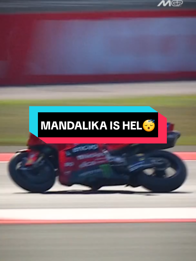 Jatuh bangun di Mandalika #marcmarquez93 #Motogp #motogpindonesia #motogpmandalika #ducatilenovoteam 
