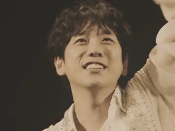 俳優として充分活躍できるほどの 実力があるのに 歌うこと、踊ることを大切にしてくれて ありがとう。 アイドルを大切にしてくれて アイドルでいてくれて ありがとう。 二宮くんこそが 今までもこれからも 私のずっと憧れで尊敬する人です。 #二宮和也 #fypシ 