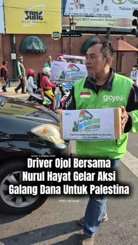 Driver Ojek Online (Ojol) Madiun bersama @nurulhayat_madiun  menggelar aksi penggalangan dana untuk Palestina di simpang lima tugu pendekar Kota Madiun, Jumat (3/10/2025). Seluruh donasi dari masyarakat, 100 persen akan sumbangkan untuk Palestina. VIDEO : @adijaguar2022 #freepalestine  #palestine  #ojolmadiununtukpalestina  #beritamadiun  #madiun 