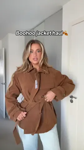 Autumn jacket haul 🧥🍂!!! Will link them all in my bio #autumnstyle #autumnfashion #boohoohaul #autumnhaul #tryonhaul 