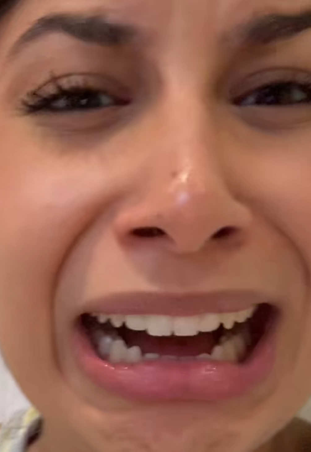 OI COME HERE YOU 🏴󠁧󠁢󠁥󠁮󠁧󠁿🔥 #bollywoodsongs #desi #desitiktok #punjabi #punjabitiktok 