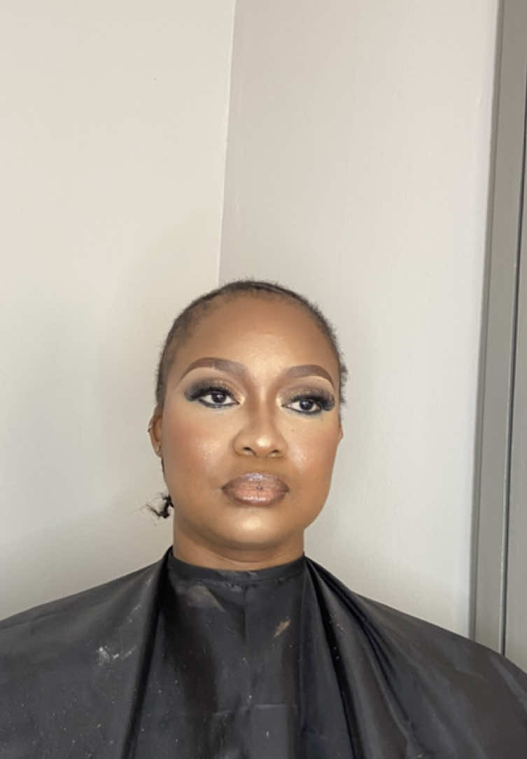 Makeup promo R500 end last day of November, instudio only!!!  Call or WhatsApp number in bio to book an appointment  Room 215 Prime Towers, Francis Baard Pretoria CBD  #makeuptutorial #makeupartistpretoria #graduationmakeup #mdmakeupartist #bridalmakeup 