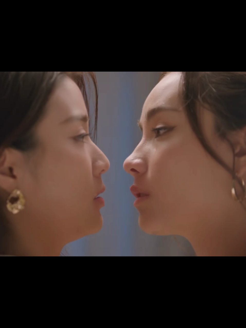 อย่าให้เห็นว่าไปตามง้อเค้านะพี่หมอ #GinJay #พิษรัก #PoisonousLoveTheSeries #ginnynatnicha #aangelinaass 
