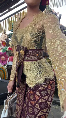 outfitcheck✨#outfitcheck #outfitkondangan #musimkawin #bali #kebaya #nganten 